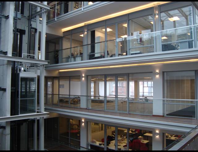 115M² OFFICE TO LET IN GREEN POINT